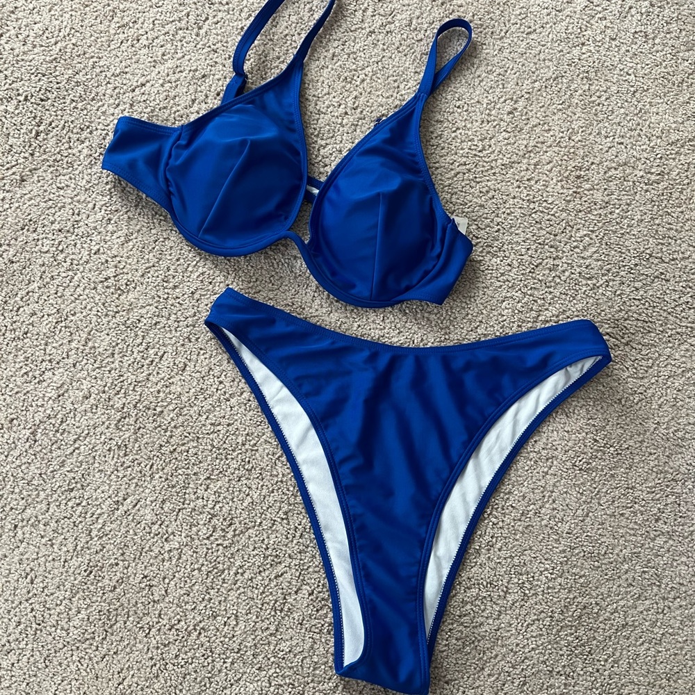 SHEIN Blue Underwire Bikini Set High-Cut